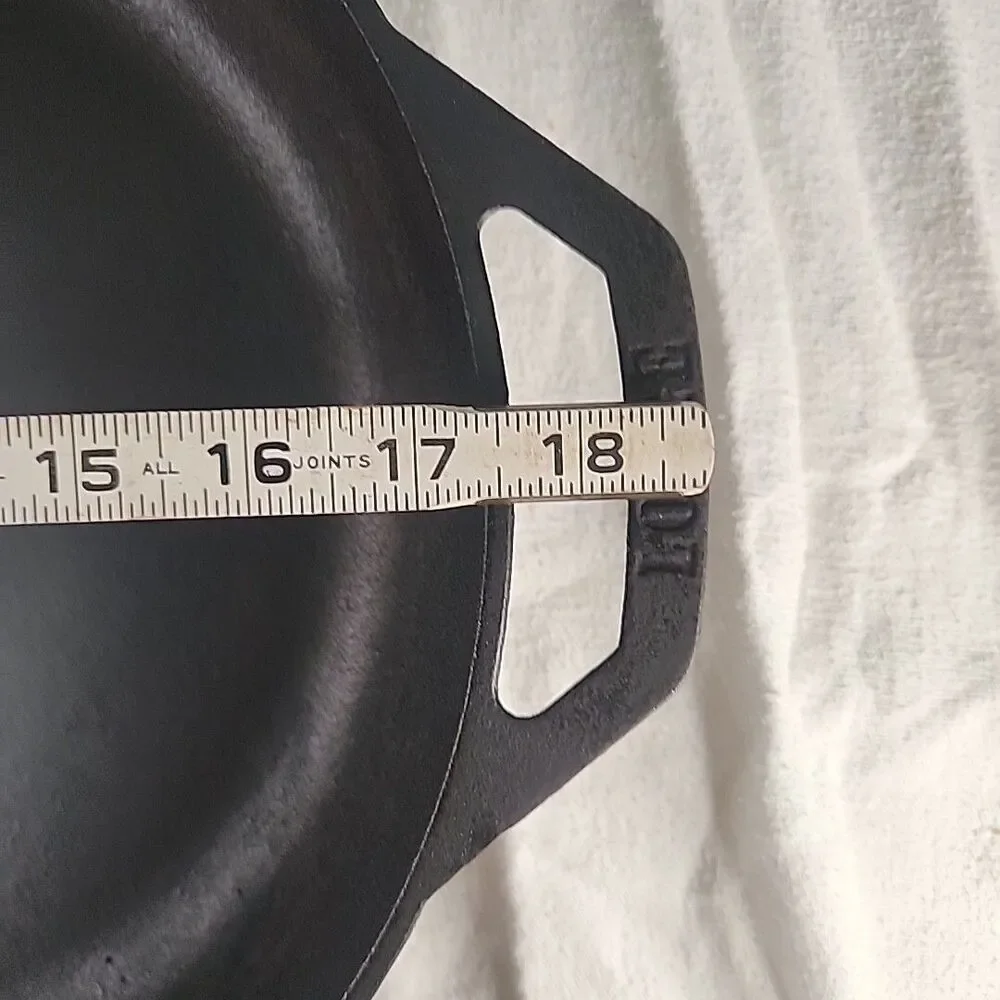 Cast Iron Chefs Skillet Lodge #2 Vintage 12SK 12” Pan Double Handles & Spouts